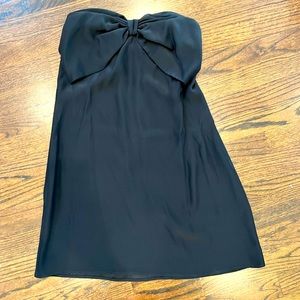 Strapless dress with bow